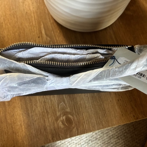 NEW with Tags Cole Haan purse - Picture 3 of 8